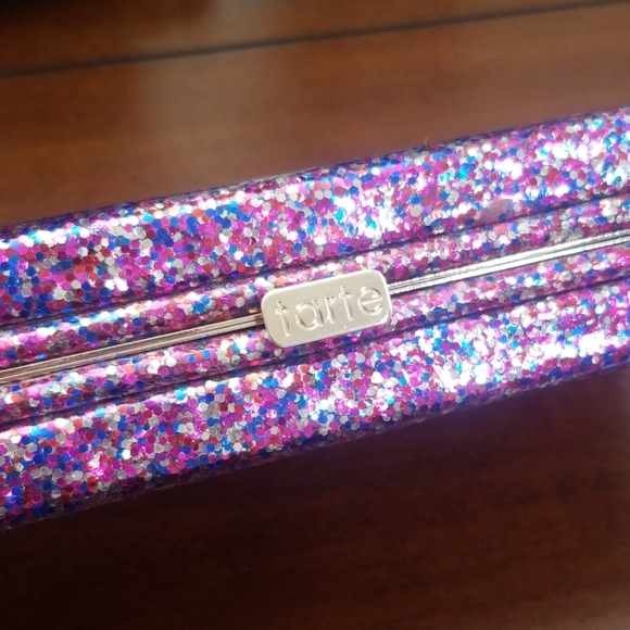 TARTE BLUSH 😊 CLUTCH KIT - Picture 7 of 8